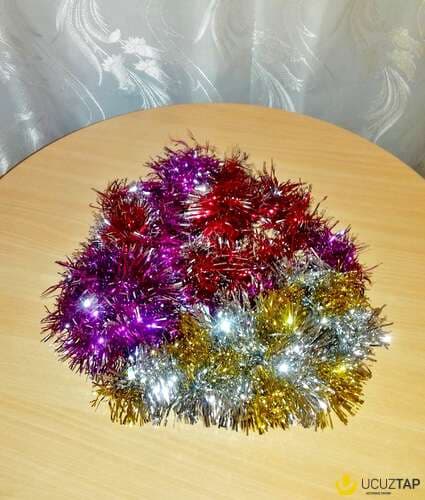 Yeni il ağacı aksesuarları