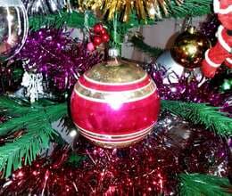 Yeni il ağacı oyuncaqları (SSSR)