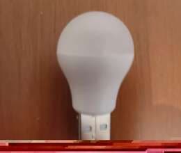 USB başlıqlı Lampa