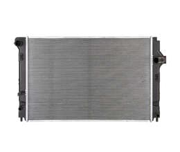 Toyota Corolla Cross su radiatoru 