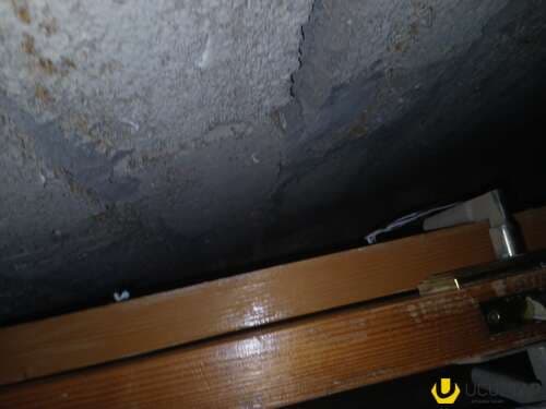 Taxta qapılar işlənmiş